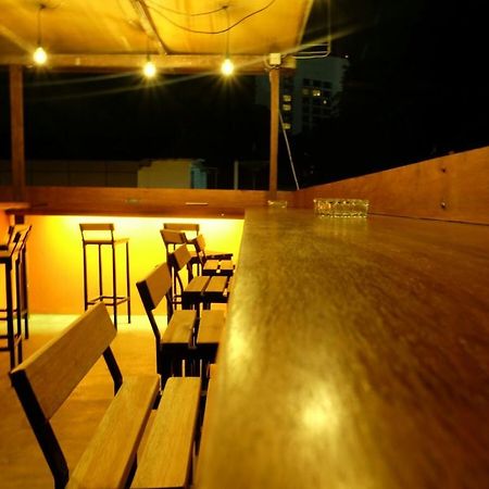 Gibbon Guesthouse Kuching Exterior foto