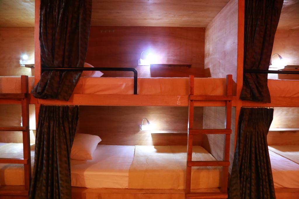 Gibbon Guesthouse Kuching Cameră foto