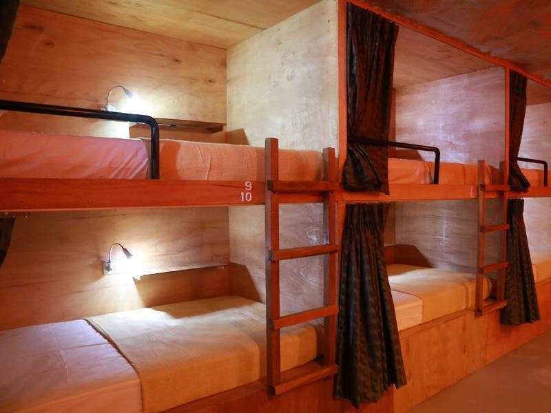 Gibbon Guesthouse Kuching Exterior foto